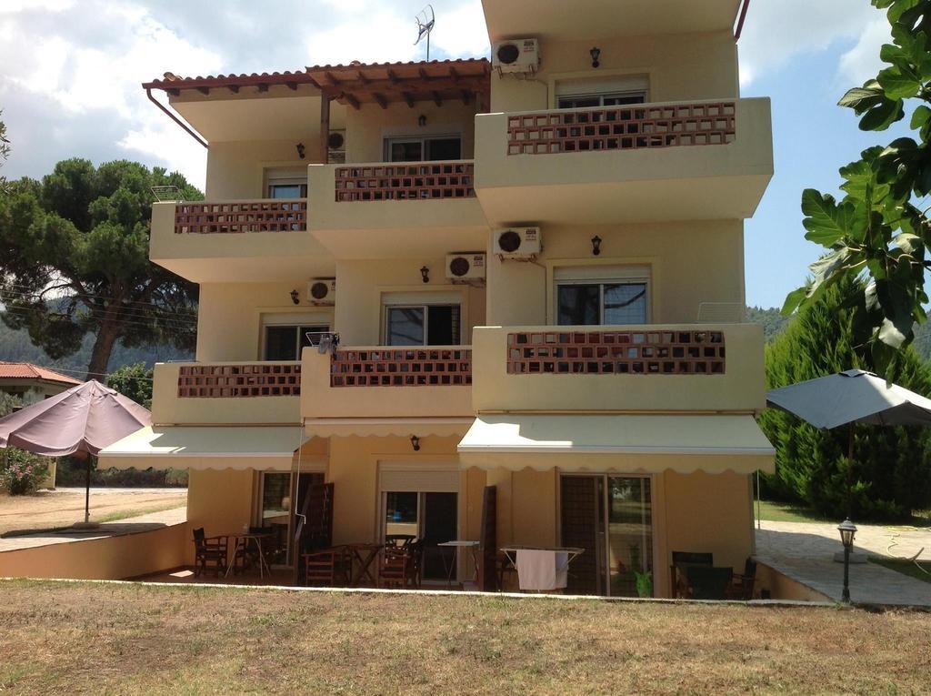 Elena Apartments Nikiti  Exteriör bild
