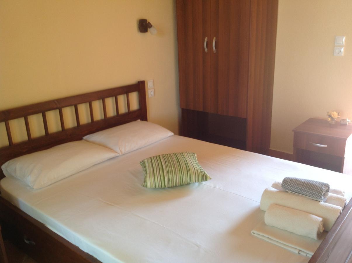 Elena Apartments Nikiti  Rum bild
