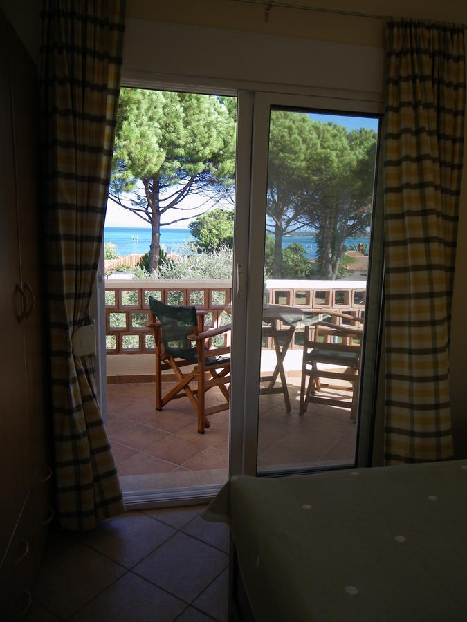 Elena Apartments Nikiti  Rum bild